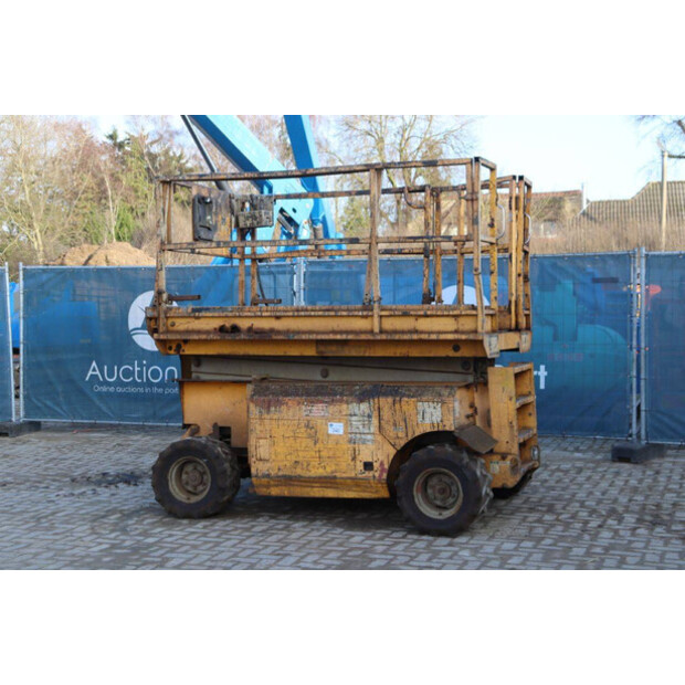 2000 جيني GS-3268 RT-44308896