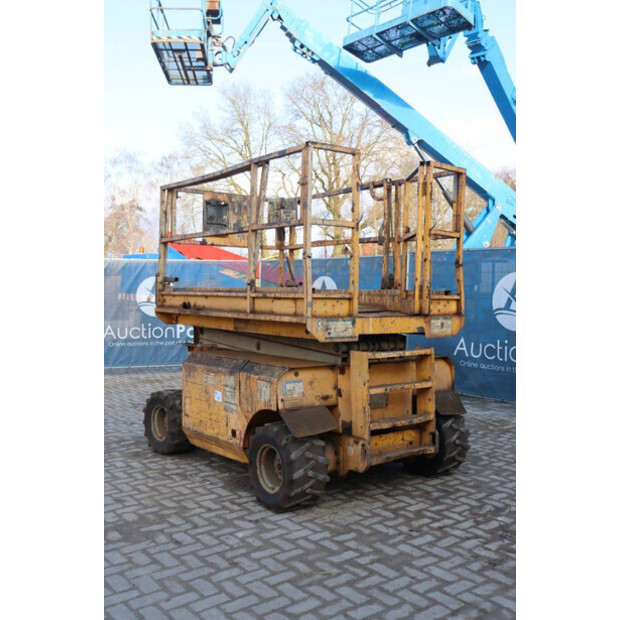 2000 جيني GS-3268 RT-44308897