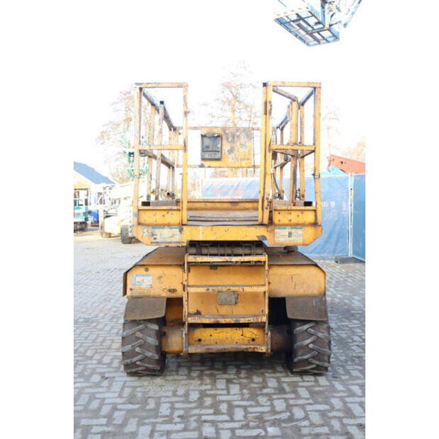 2000 جيني GS-3268 RT-44308898