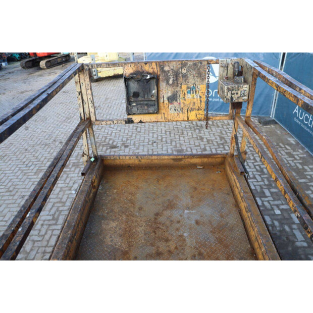 2000 جيني GS-3268 RT-44308912