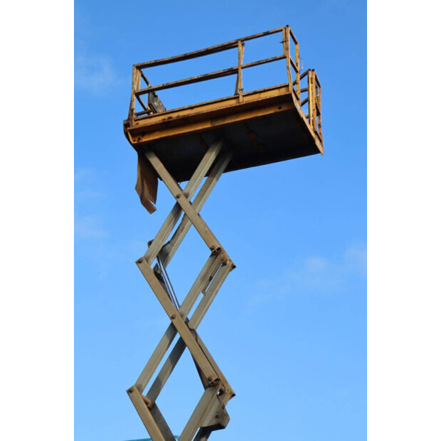 2000 جيني GS-3268 RT-44308920