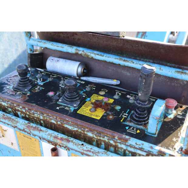 2000 Genie S-65-44309160