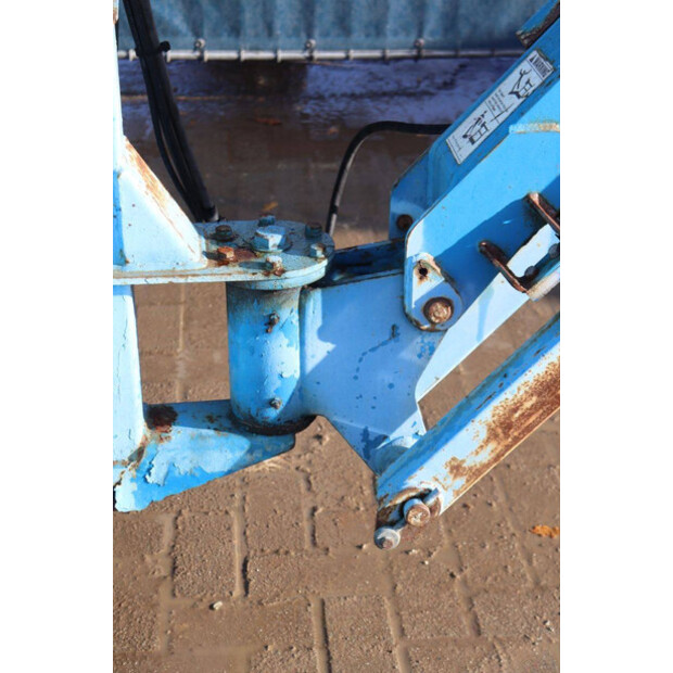 2000 Genie S-65-44309163