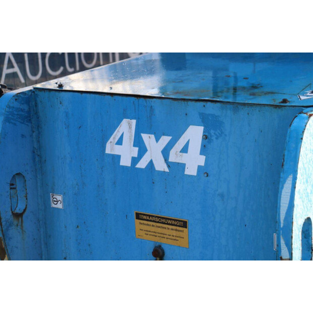 2000 Genie S-65-44309165