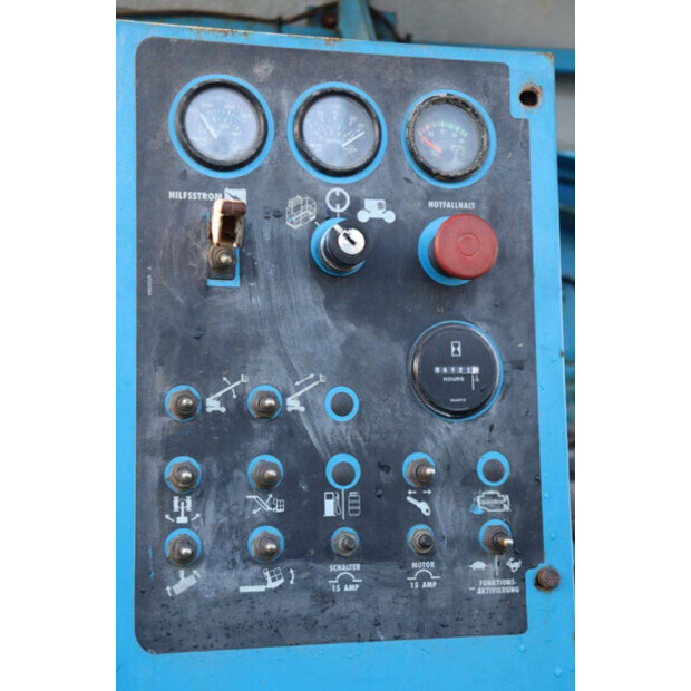 2000 Genie S-65-44309172