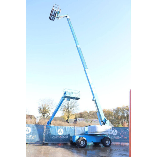 2000 Genie S-65-44309175