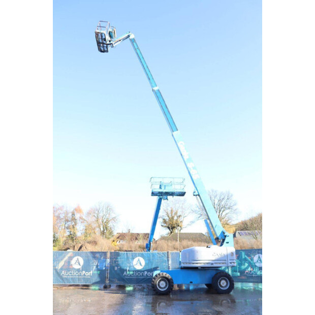 2000 Genie S-65-44309176