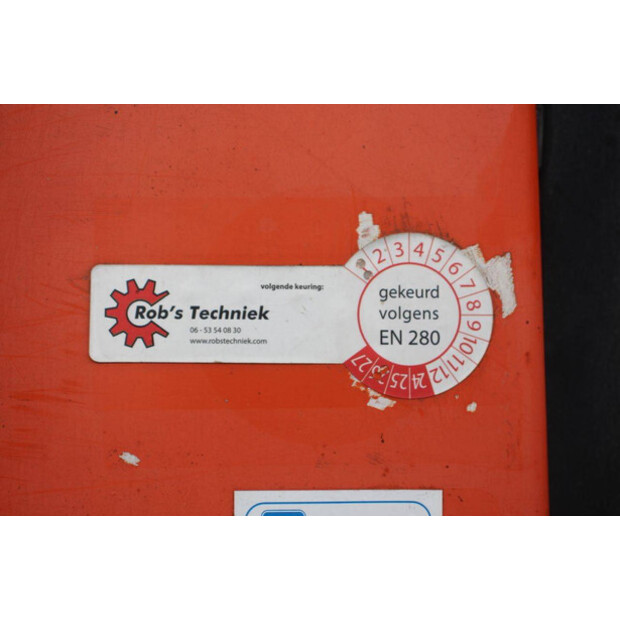 2004 JLG 460SJ-44309292