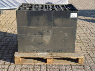 2021-hawker-80v-4-pzs-620-44309504