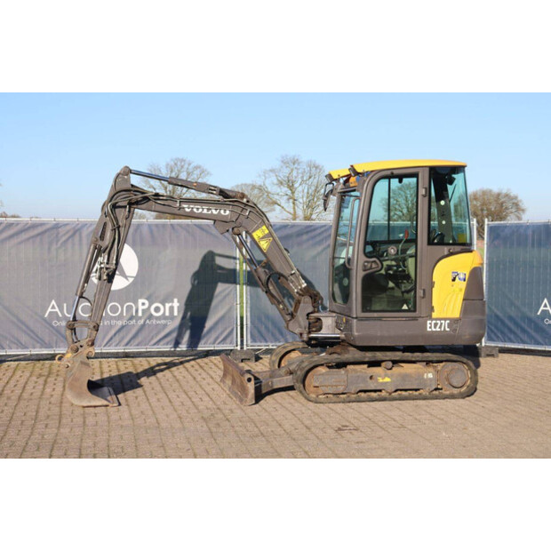 2011 فولفو EC27C-44309993