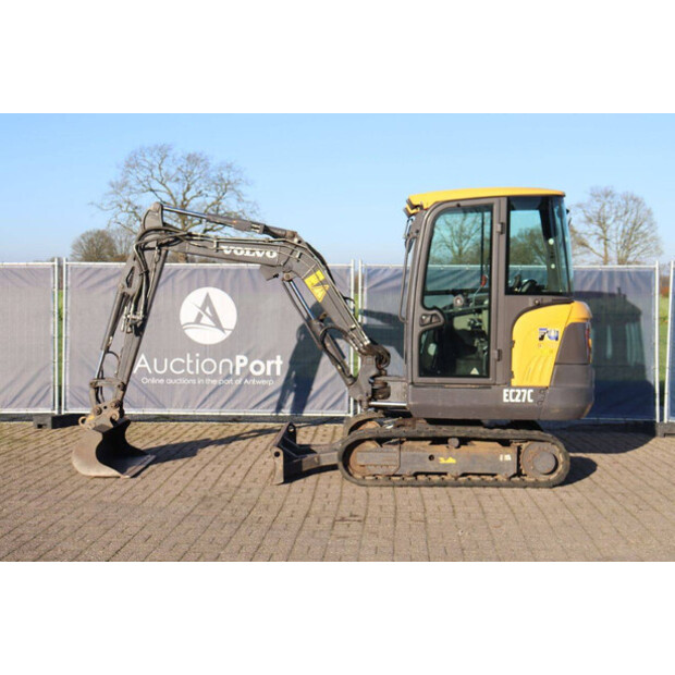2011 فولفو EC27C-44309994
