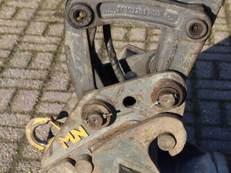 2011-volvo-ec27c-1394777-44310006