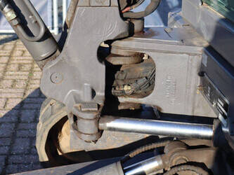 2011-volvo-ec27c-1394777-44310010