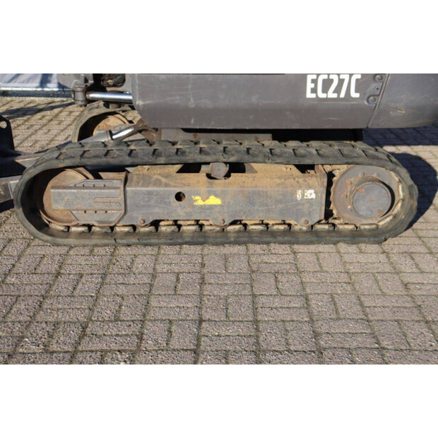 2011 فولفو EC27C-44310014