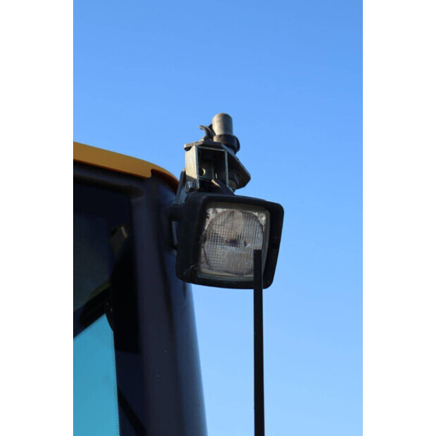 2011 فولفو EC27C-44310018