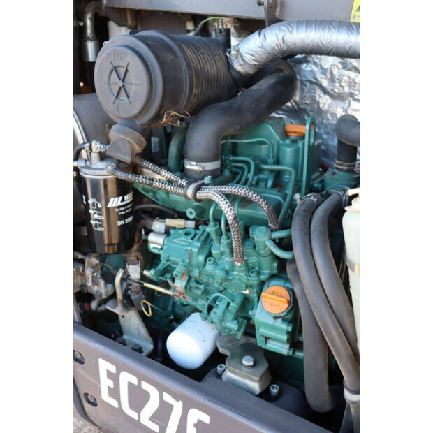 2011 فولفو EC27C-44310022