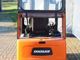 2011-doosan-b15t-5-1394782-44310200