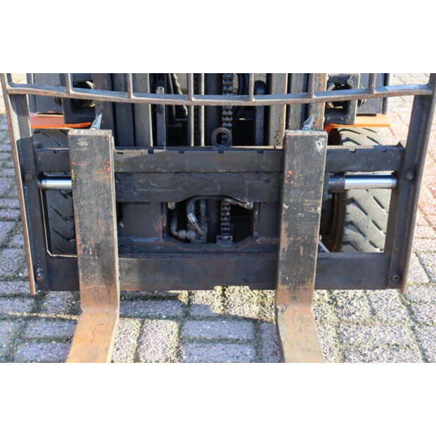 2011 Doosan B15T-5-44310207