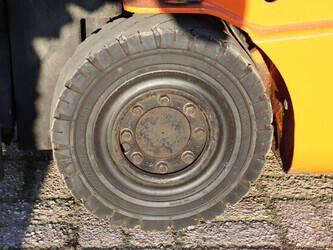 2011-doosan-b15t-5-1394782-44310211