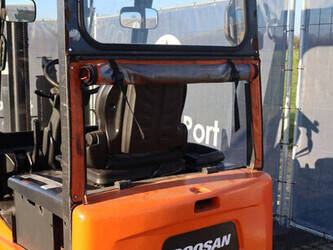 2011-doosan-b15t-5-1394782-44310212