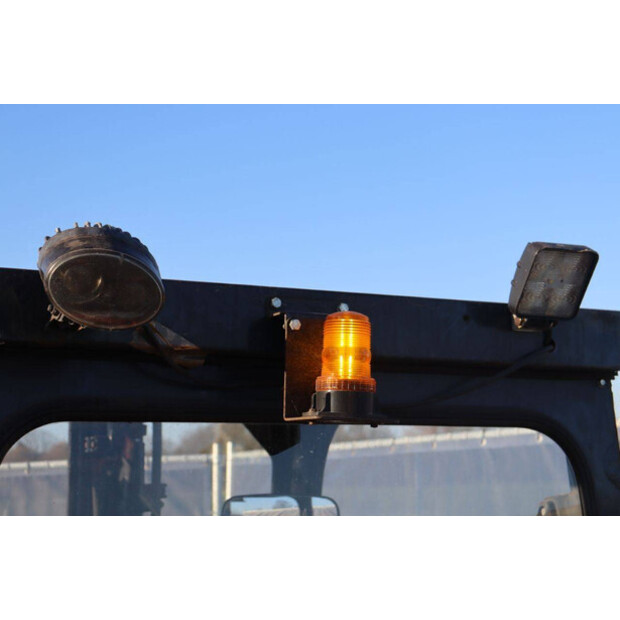 2011 Doosan B15T-5-44310213