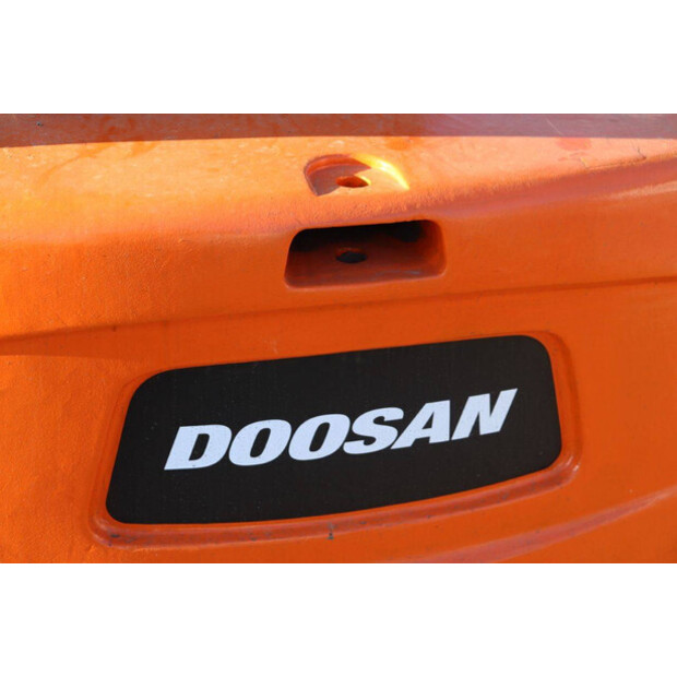2011 Doosan B15T-5-44310214
