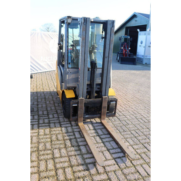 Jungheinrich TFG 320s-44310301