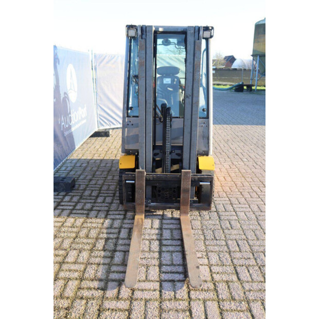 Jungheinrich TFG 320s-44310302