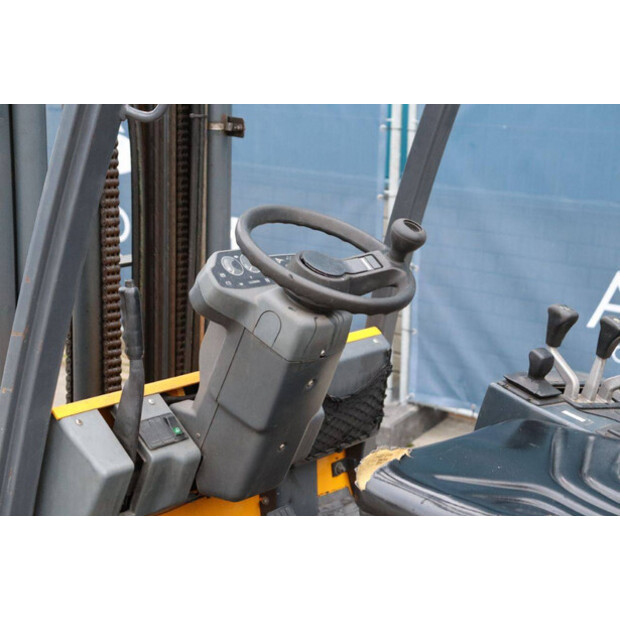 Jungheinrich TFG 20AK-44310563