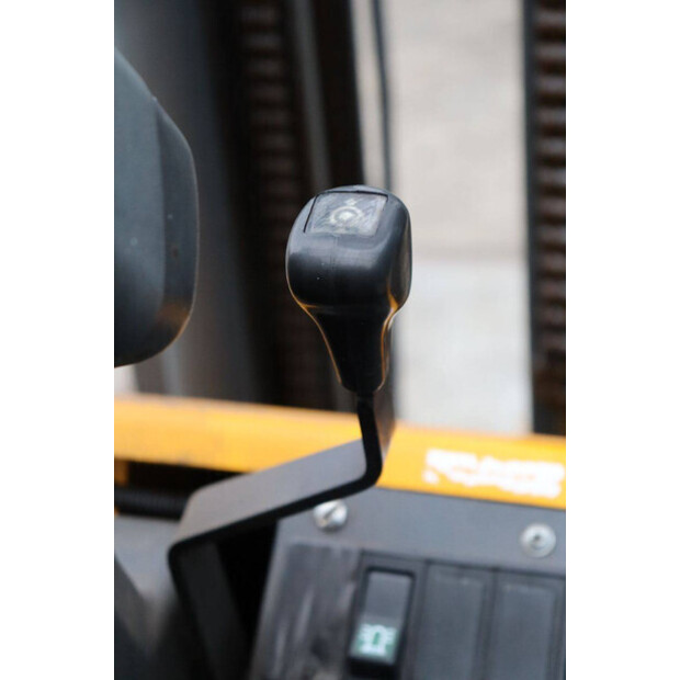 Jungheinrich TFG 20AK-44310572