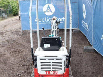 2012-takeuchi-tb108-1394794-44310581