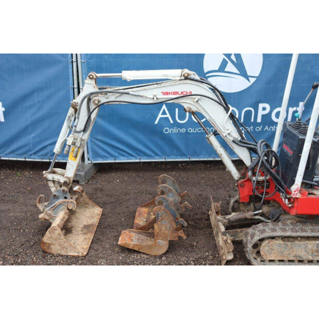 2012 TAKEUCHI TB108-44310586