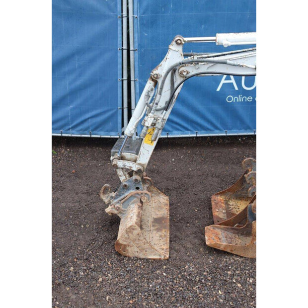 2012 TAKEUCHI TB108-44310587