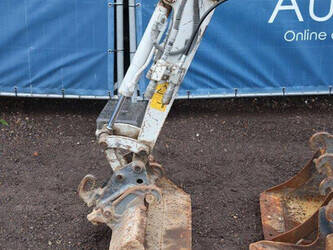 2012-takeuchi-tb108-1394794-44310587