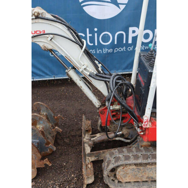 2012 TAKEUCHI TB108-44310589