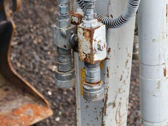 2012-takeuchi-tb108-1394794-44310597