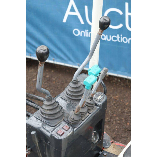 2012 TAKEUCHI TB108-44310608