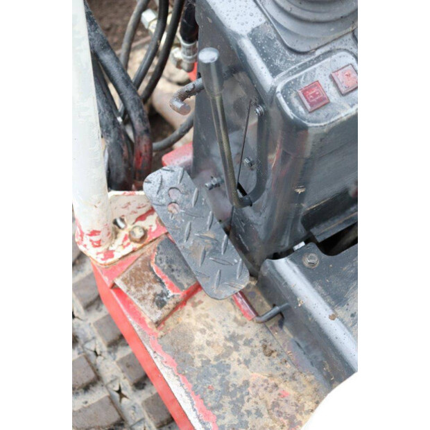 2012 TAKEUCHI TB108-44310610