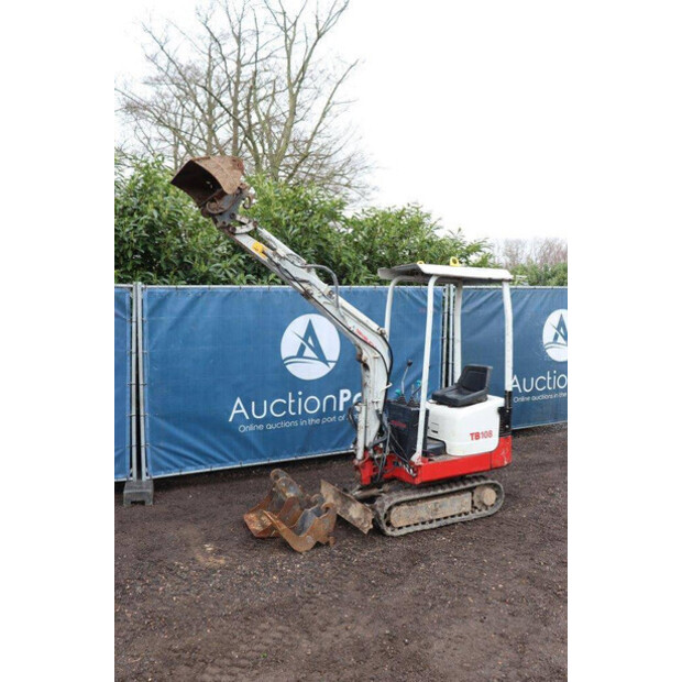 2012 TAKEUCHI TB108-44310613