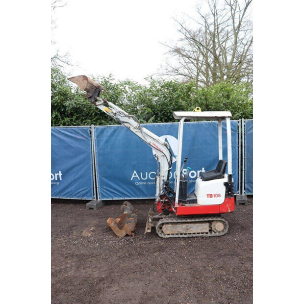 2012 TAKEUCHI TB108-44310614