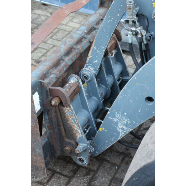 2012 GiANT V881T-44310670