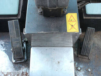 2012-giant-v881t-44310686