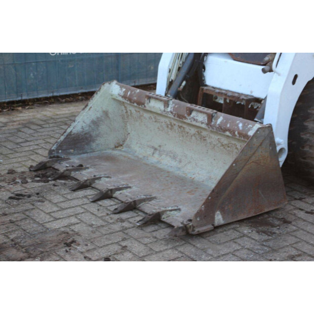 2015 بوبكات S450-44310744