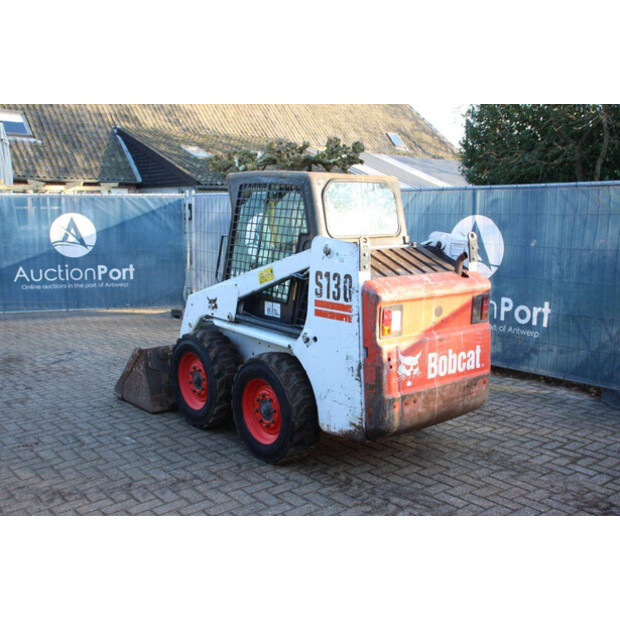 2004 بوبكات S130-44310764