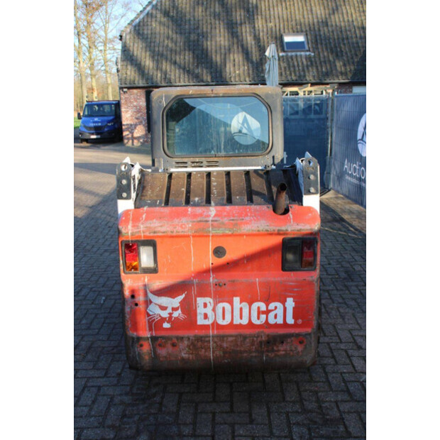 2004 بوبكات S130-44310765