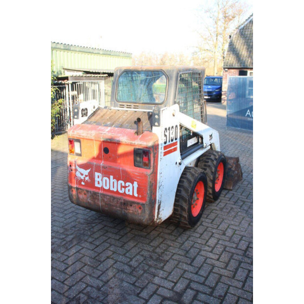 2004 بوبكات S130-44310766