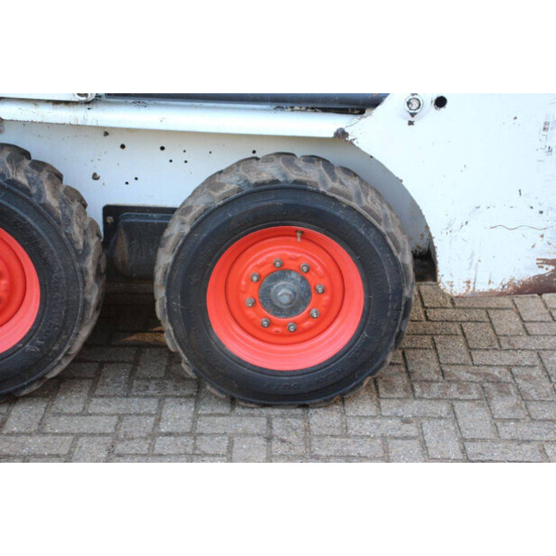 2004 بوبكات S130-44310773