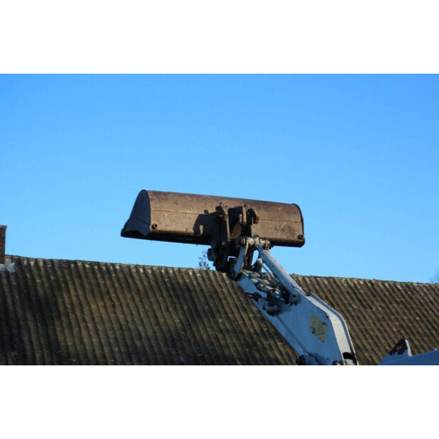 2011 TAKEUCHI TB016-44310849