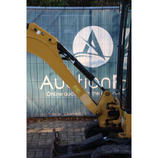 Caterpillar 301.8-44310862