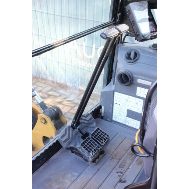 Caterpillar 301.8-44310879